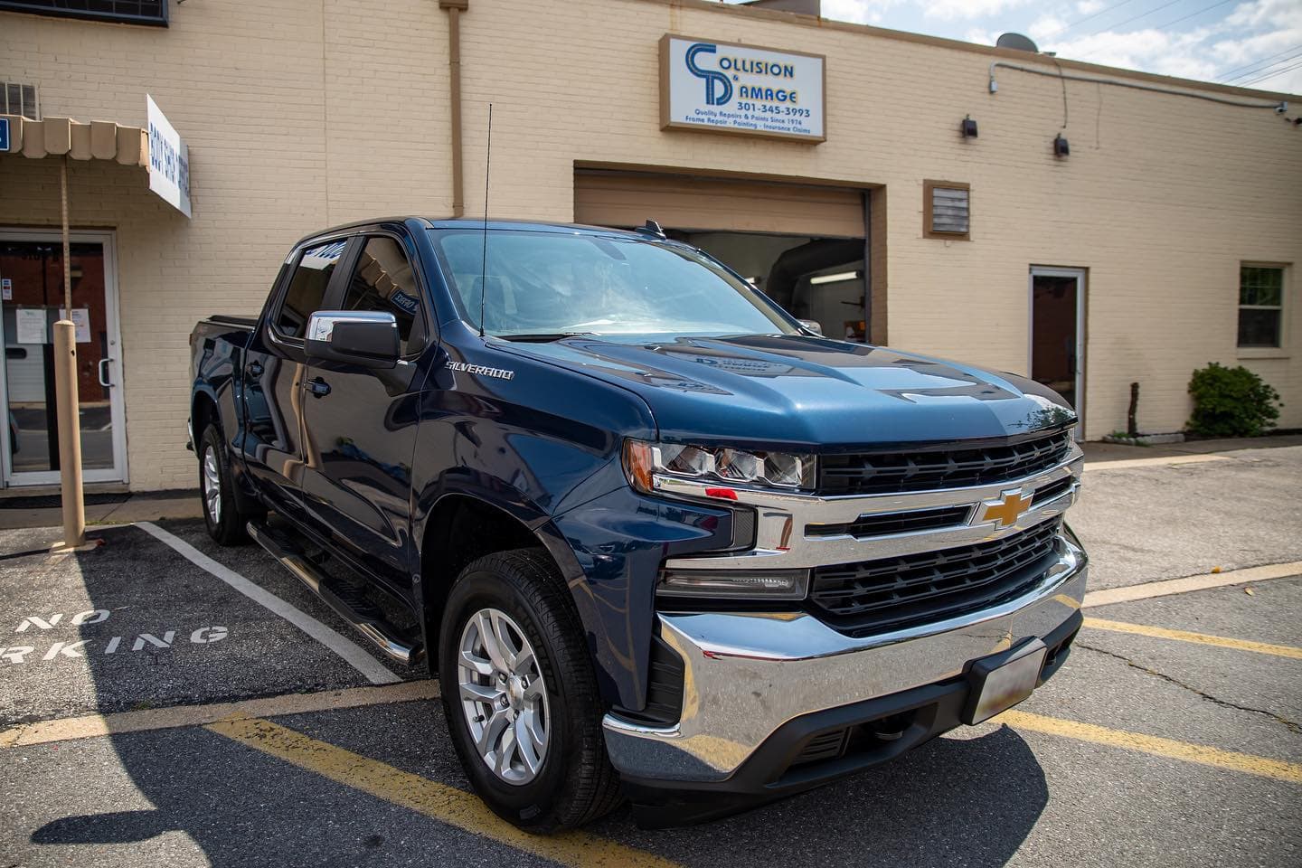 C&D Auto Body repair work gallery - image 21